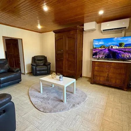 Holiday home Clos Des Hirondelles